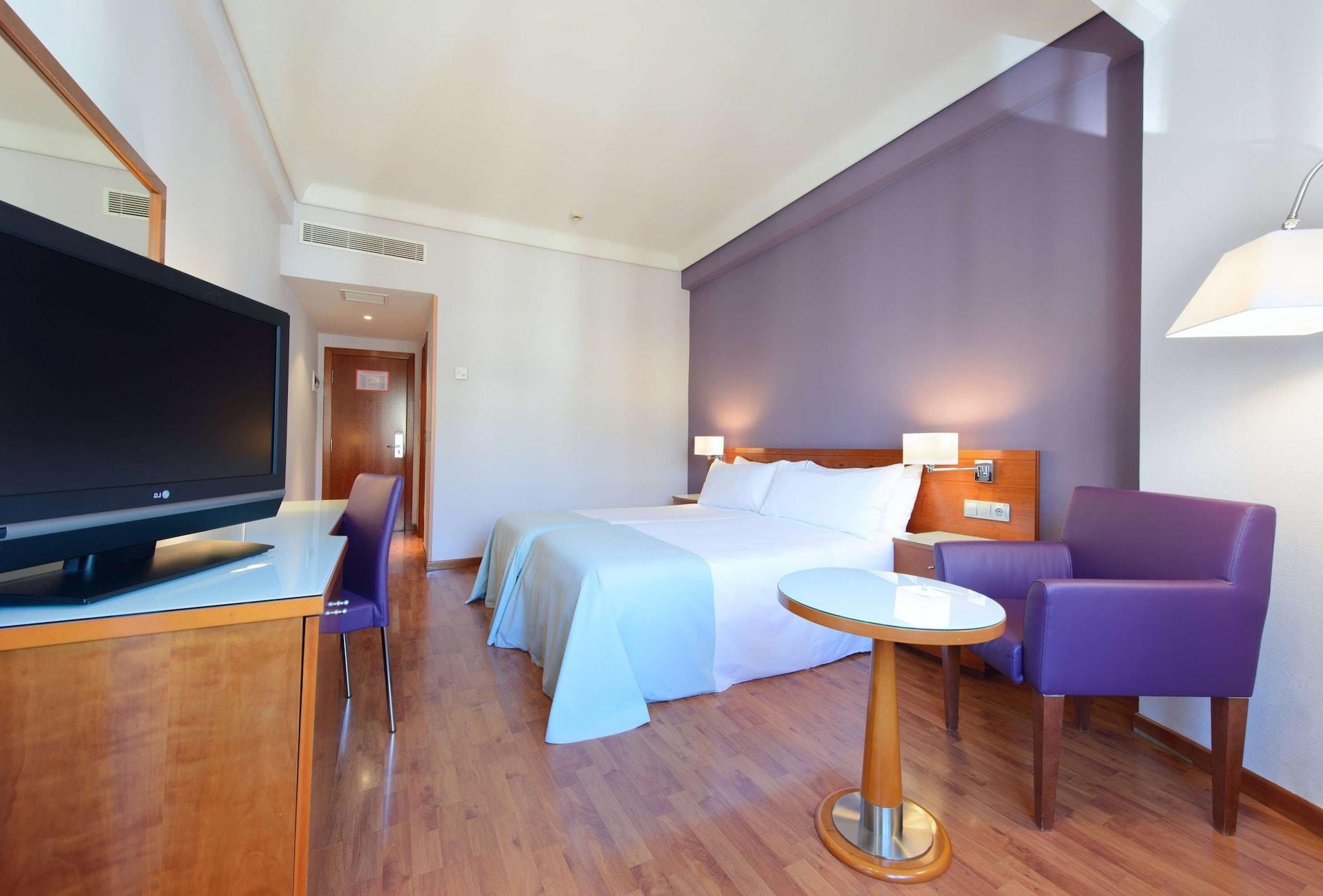 Hotel Madrid Centro, Affiliated By Melia Bagian luar foto