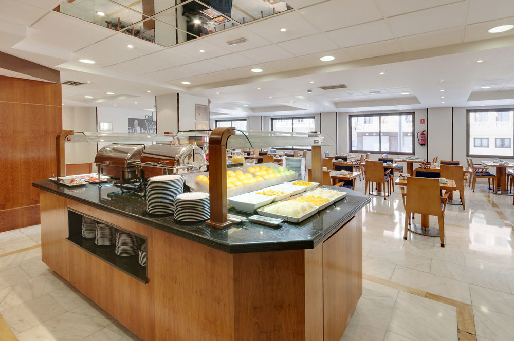 Hotel Madrid Centro, Affiliated By Melia Bagian luar foto
