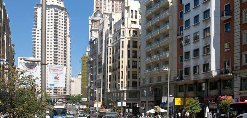 Hotel Madrid Centro, Affiliated By Melia Bagian luar foto